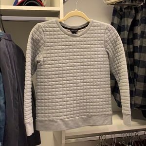 Quilted Grey Fitted Sweatshirt